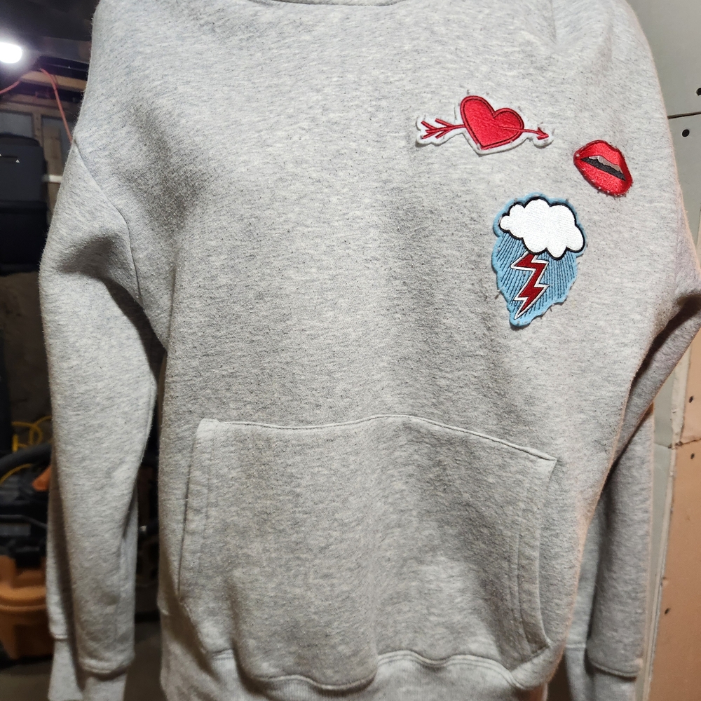 Gray Pullover Sweatshirt with Cute Patch Appliqués